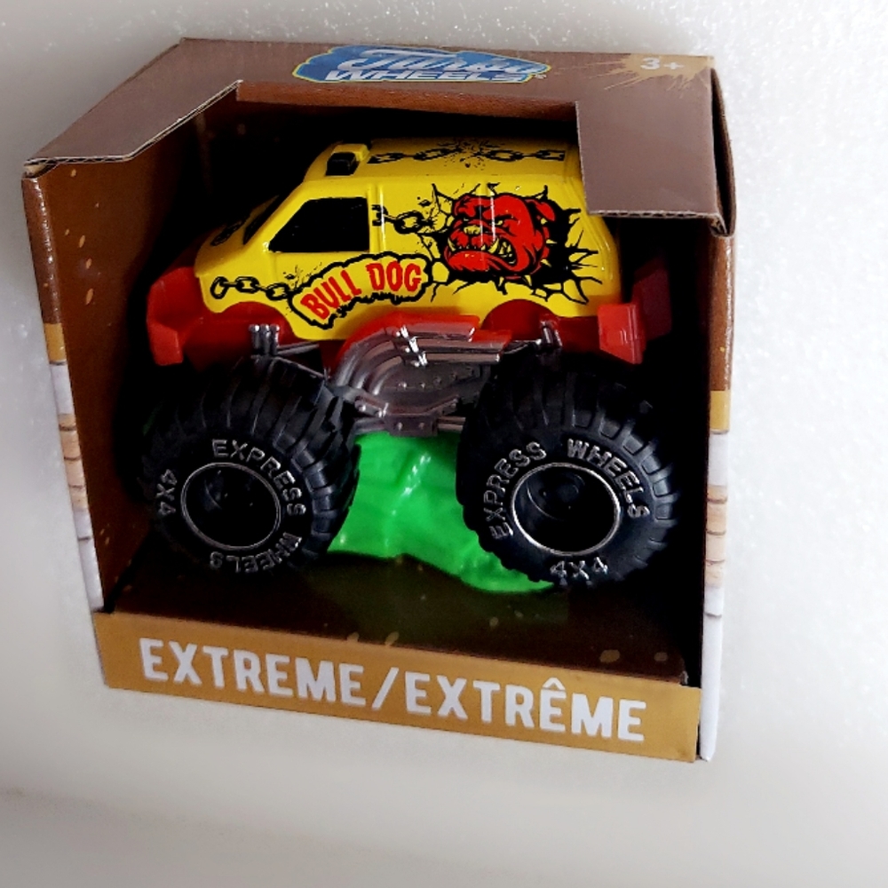 Turbo Wheels Yellow Bull Dog Monster Truck Die Cast Vehicles  NIB - Picture 2 of 4
